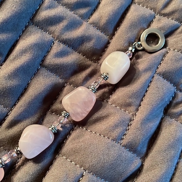 Lia Sophia polished pink quartz toggle closure bracelet 8” - Picture 2 of 7